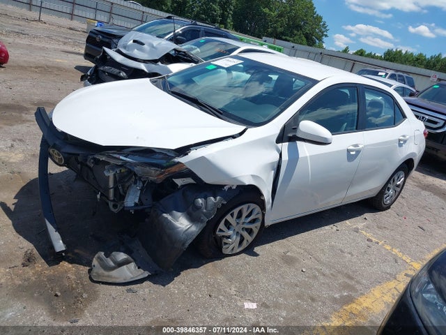 Toyota COROLLA LE 2019 5YFBURHE1KP946196 Image 2