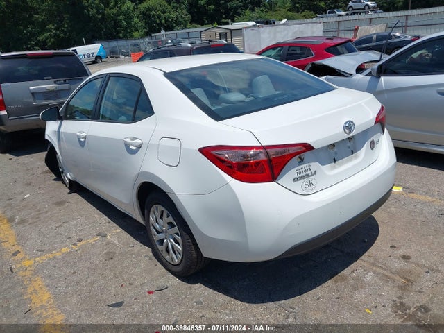 Toyota COROLLA LE 2019 5YFBURHE1KP946196 Image 3