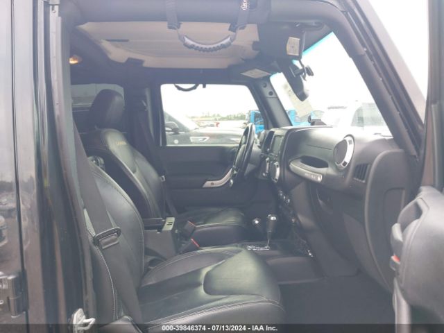 1C4BJWEG8FL527886 Jeep Wrangler Unlimited Sahara