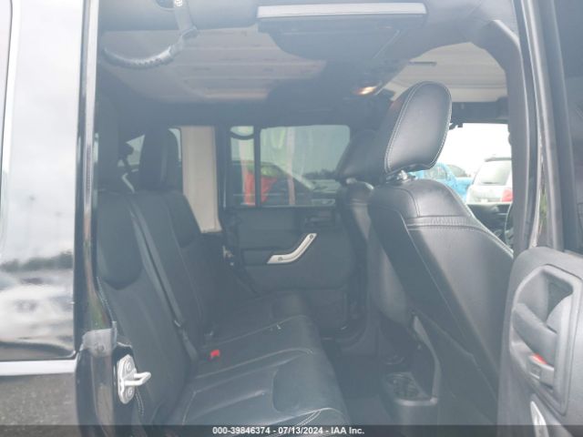 1C4BJWEG8FL527886 Jeep Wrangler Unlimited Sahara