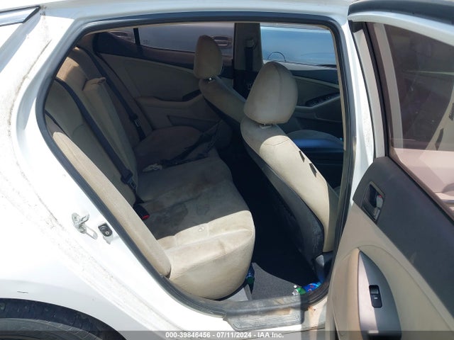 KIA Optima Lx 2014 KNAGM4A7XE5516623 Image 8