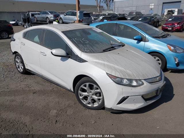 2018 1G1RD6S57JU126981 main image