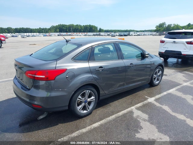 Ford FOCUS SE 2017 1FADP3FE3HL295192 Image 4