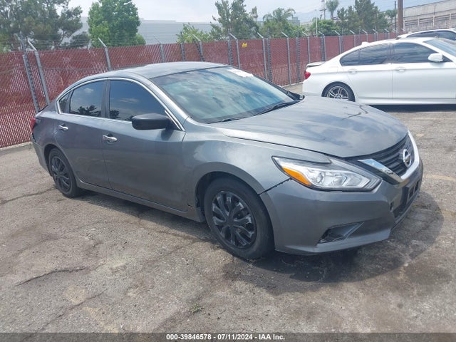 Nissan Altima 2.5 S 2018 1N4AL3AP1JC131808 Image 1