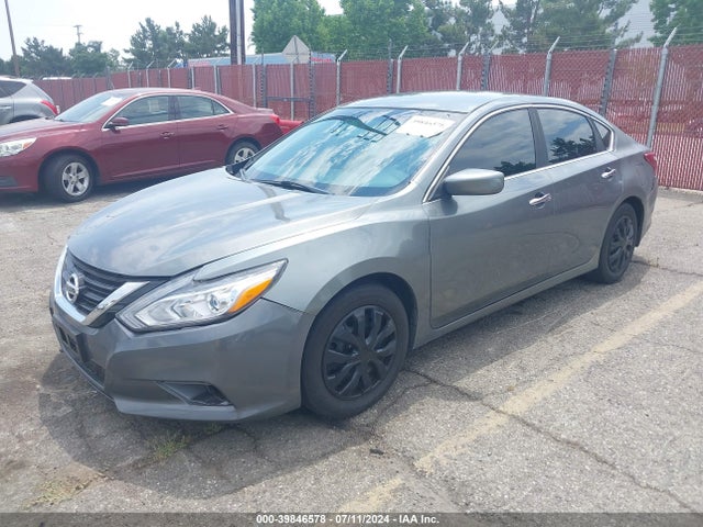 Nissan Altima 2.5 S 2018 1N4AL3AP1JC131808 Image 2