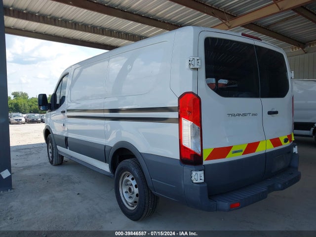 Ford Transit-250 2015 1FTNR1YG9FKA48659 Image 3