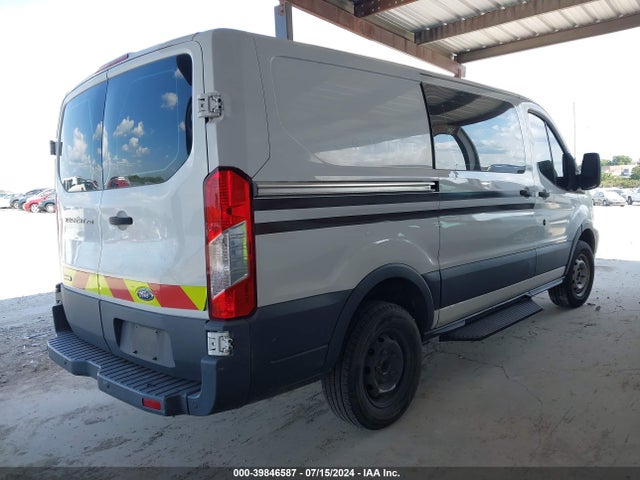 Ford Transit-250 2015 1FTNR1YG9FKA48659 Image 4