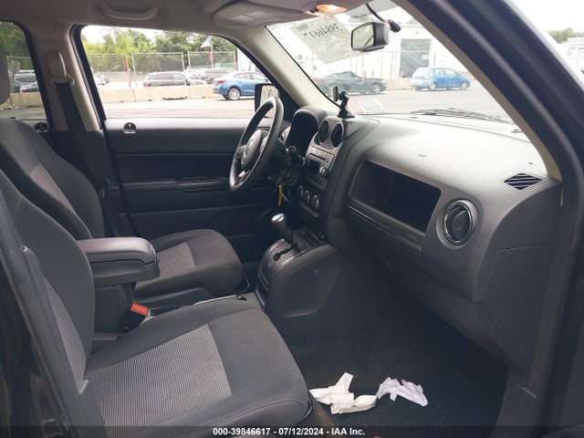 1C4NJPBB7HD120215 Jeep Patriot Sport Fwd