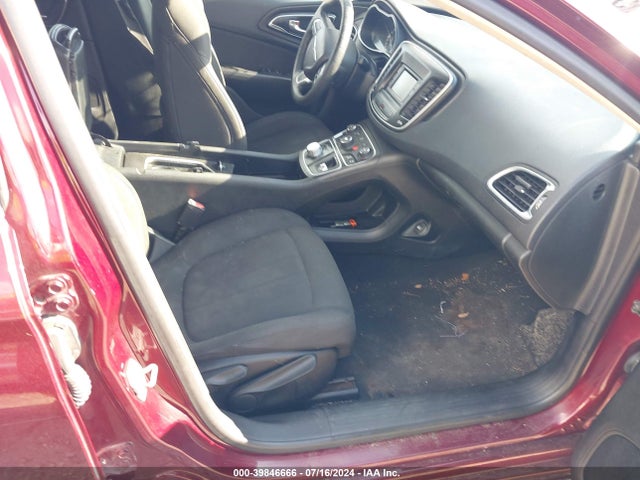 1C3CCCAB6GN141226 Chrysler 200 Limited