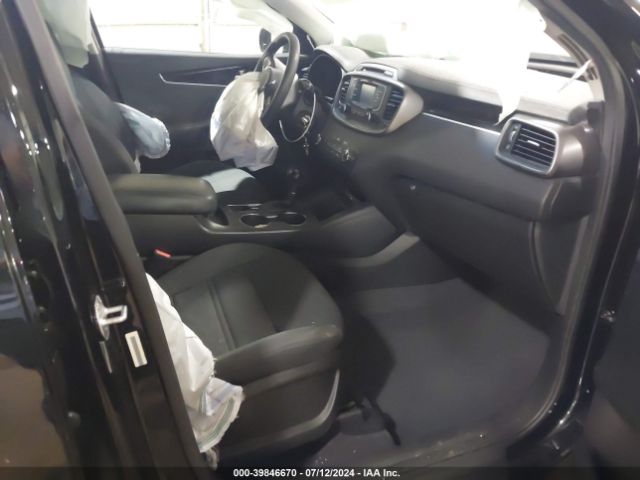 5XYPG4A59GG023017 KIA Sorento 3.3l Lx