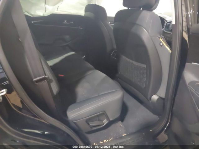 5XYPG4A59GG023017 KIA Sorento 3.3l Lx
