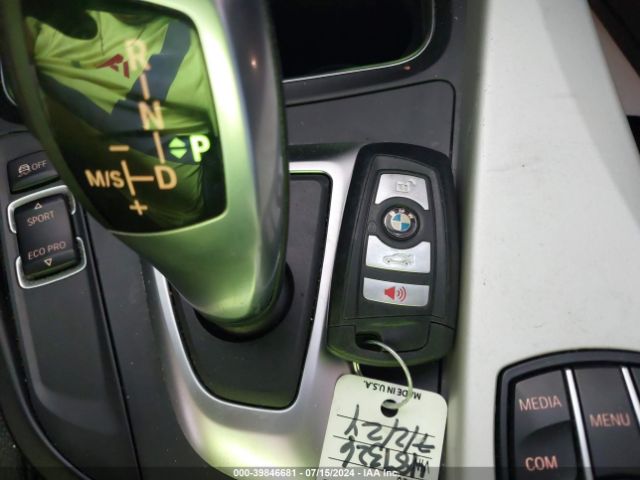 WBA8A3C54JA489326 BMW 320i Xdrive