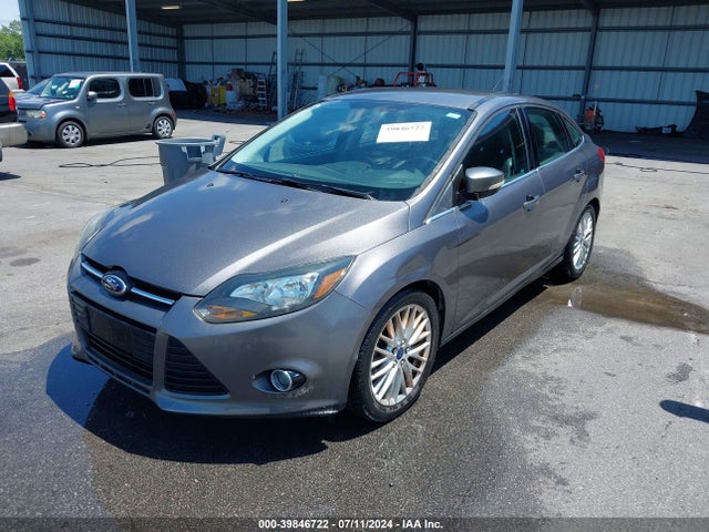 Ford Focus Titanium 2014 1FADP3J22EL165557 Image 2