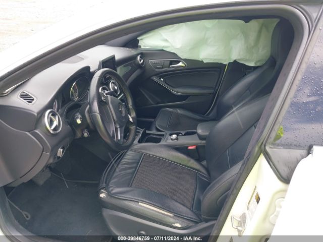 WDDSJ4EB7EN158925 Mercedes-Benz CLA 250