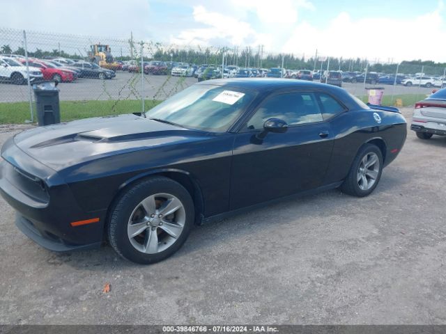 2C3CDZAG8KH623290 Dodge Challenger Sxt