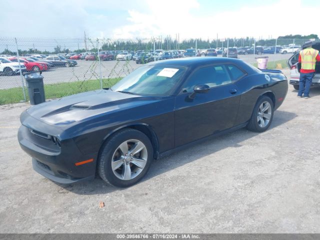 2C3CDZAG8KH623290 Dodge Challenger Sxt
