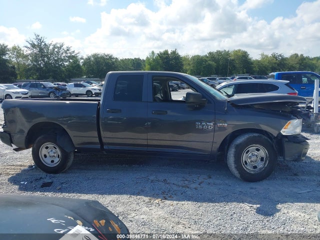 1C6RR6FT9LS105962 RAM 1500 Classic Tradesman Quad Cab 4x2 6'4 Box