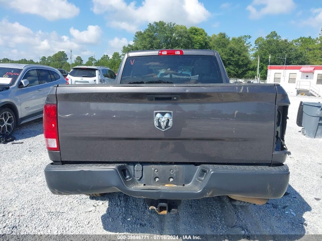 1C6RR6FT9LS105962 RAM 1500 Classic Tradesman Quad Cab 4x2 6'4 Box