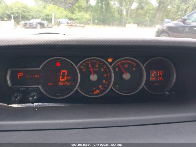 JTLZE4FE1EJ049748 Scion XB