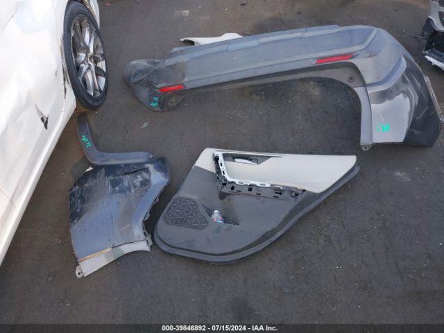 2T3C1RFV3KC030787 Toyota Rav4 Xle Premium