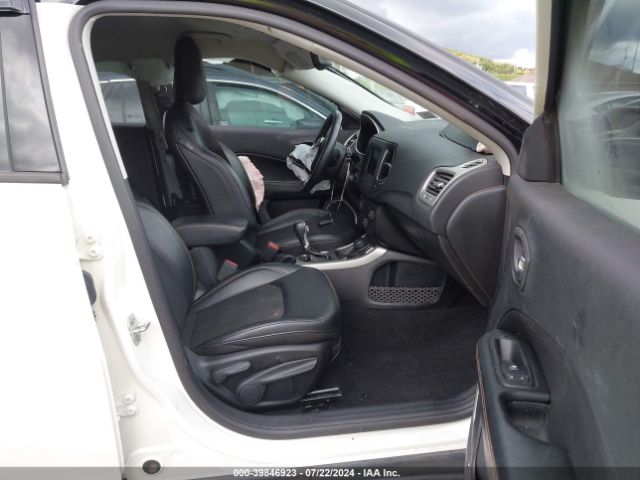 3C4NJDBB6LT107182 Jeep Compass Latitude 4x4