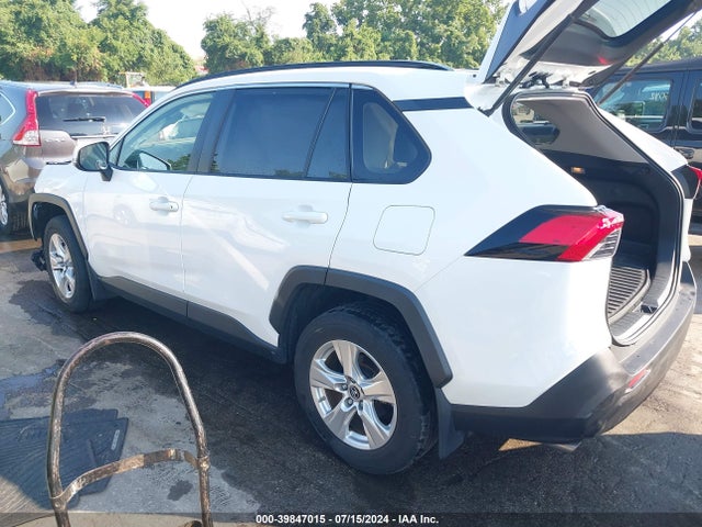 Toyota Rav4 Xle 2019 JTMP1RFV7KD036492 Image 3