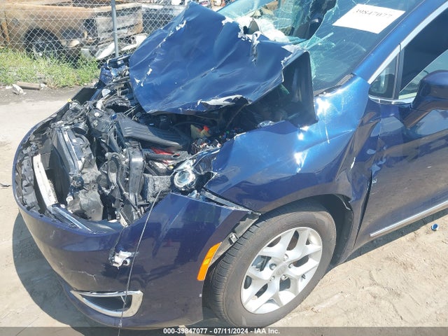 Chrysler Pacifica Touring L 2019 2C4RC1BG9KR547906 Image 18