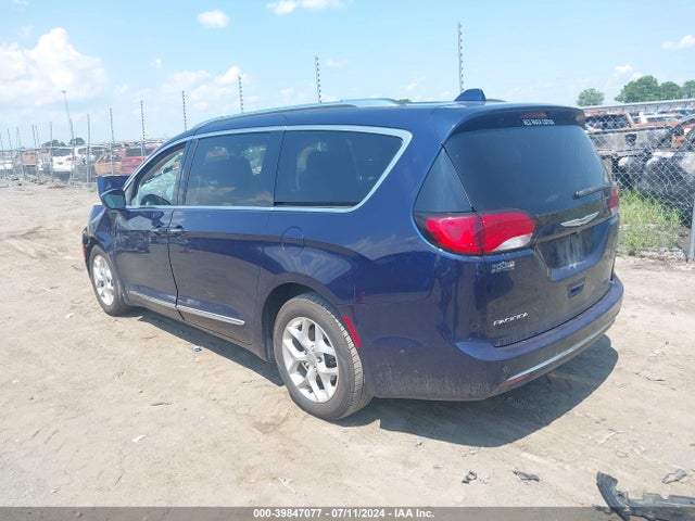 Chrysler Pacifica Touring L 2019 2C4RC1BG9KR547906 Image 3