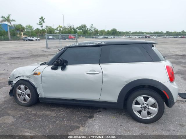 WMWXP5C38H3C64039 Mini Hardtop Cooper