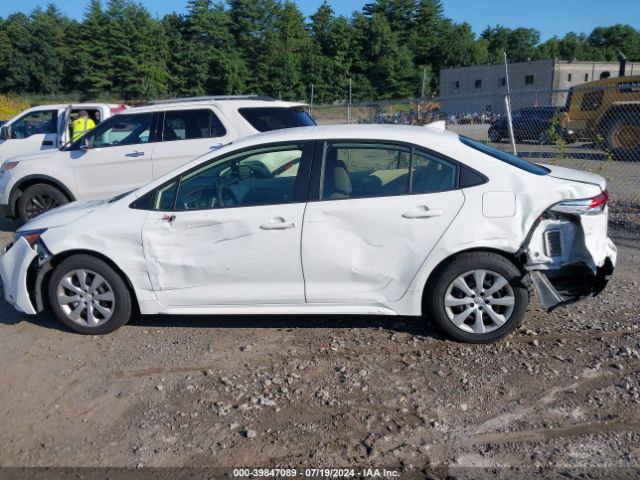 JTDEPRAE9LJ063080 Toyota COROLLA LE