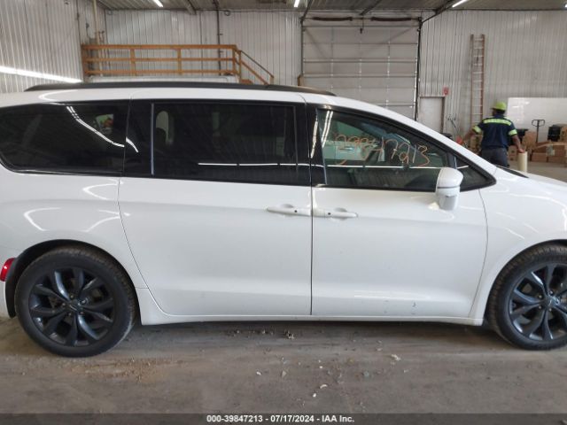 2C4RC1GG3KR741856 Chrysler Pacifica Limited