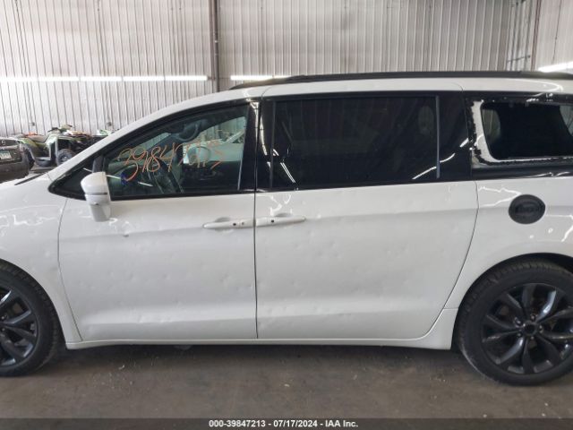 2C4RC1GG3KR741856 Chrysler Pacifica Limited