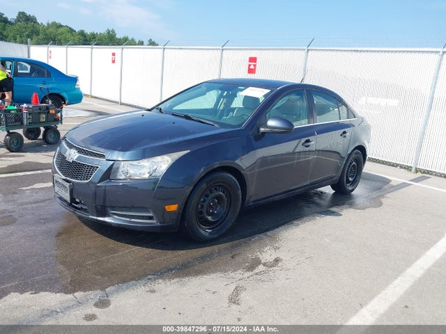 Chevrolet Cruze 2lt Auto 2014 1G1PE5SB6E7257117 Image 2