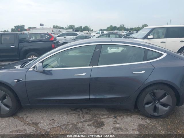 5YJ3E1EA4JF032054 Tesla MODEL 3