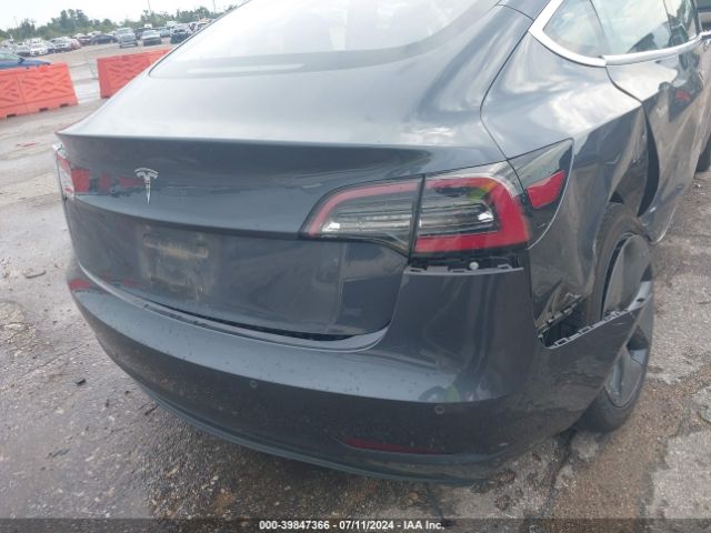5YJ3E1EA4JF032054 Tesla MODEL 3