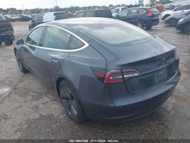 5YJ3E1EA4JF032054 Tesla MODEL 3