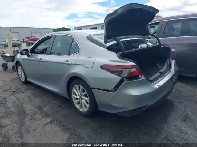 4T1C11AK1NU640584 Toyota CAMRY LE