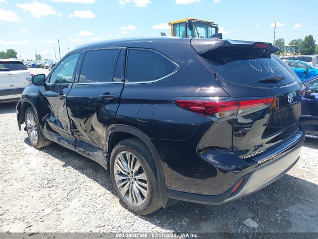 Toyota Highlander Hybrid Platinum 2022 5TDEBRCH8NS091416 Image 3