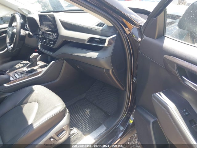 Toyota Highlander Hybrid Platinum 2022 5TDEBRCH8NS091416 Image 5