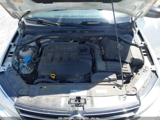 3VWLA7AJ3FM335427 Volkswagen Jetta 2.0l Tdi S