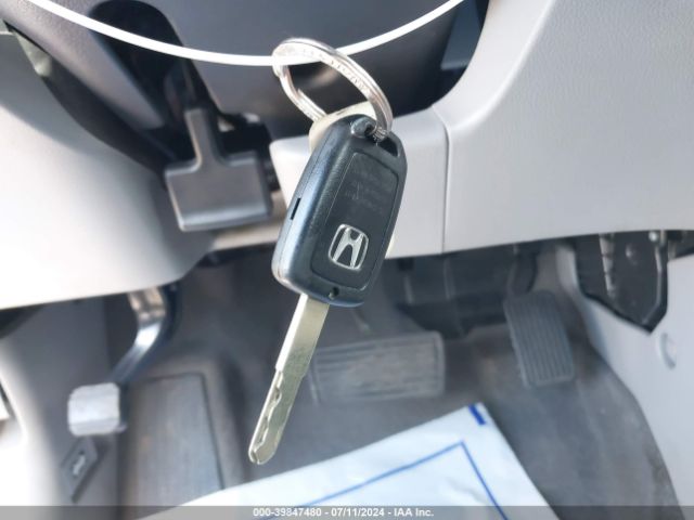 2HKRM3H37EH525188 Honda CR-V LX