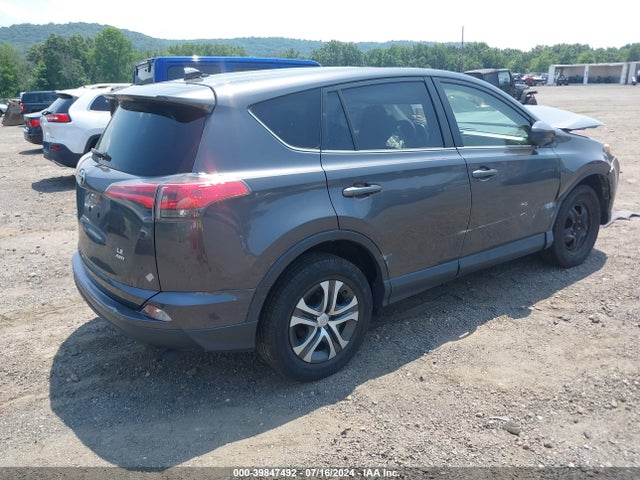 Toyota RAV4 LE 2018 JTMBFREV7JJ734419 Image 4