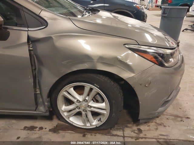 Chevrolet Cruze Lt Auto 2018 1G1BE5SM7J7212600 Image 6