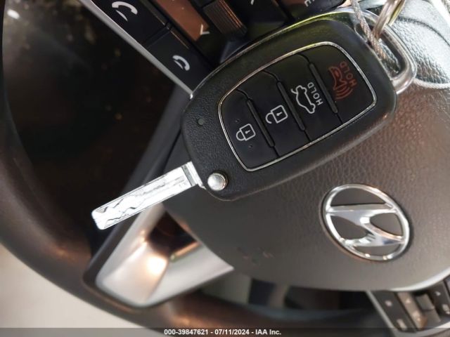 5NPE24AFXKH799110 Hyundai SONATA SE