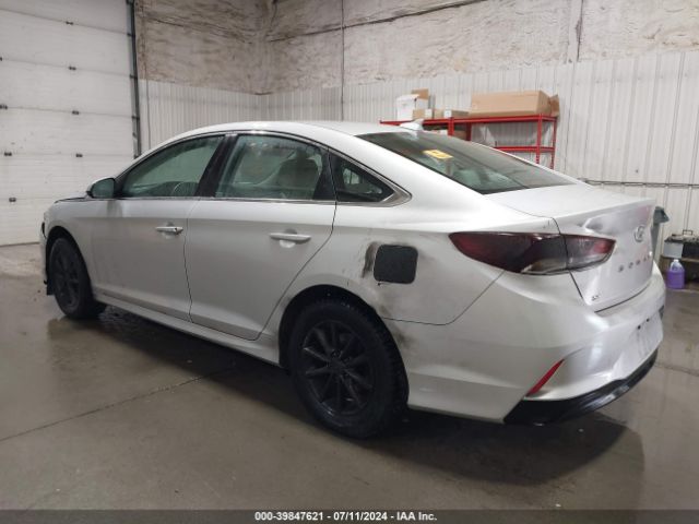 5NPE24AFXKH799110 Hyundai SONATA SE