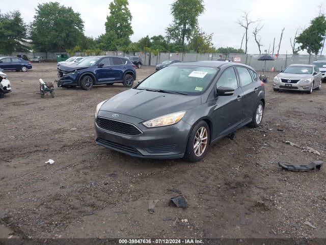 Ford FOCUS SE 2016 1FADP3K23GL298331 Image 2