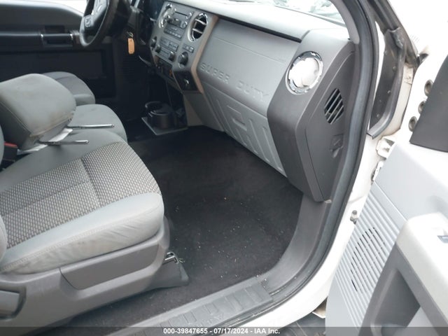 Ford F-250 Xlt 2014 1FT7X2B65EEA68554 Image 5