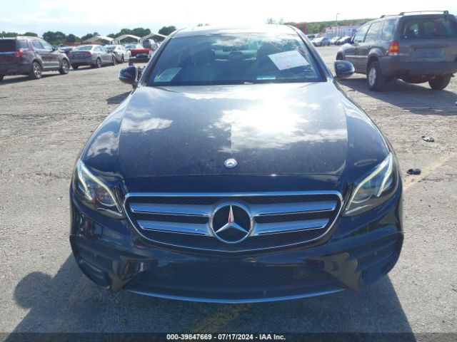 WDDZF4JB4HA048089 Mercedes-Benz E 300