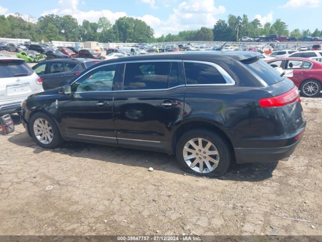 2LMHJ5NK1EBL55983 Lincoln Mkt Livery