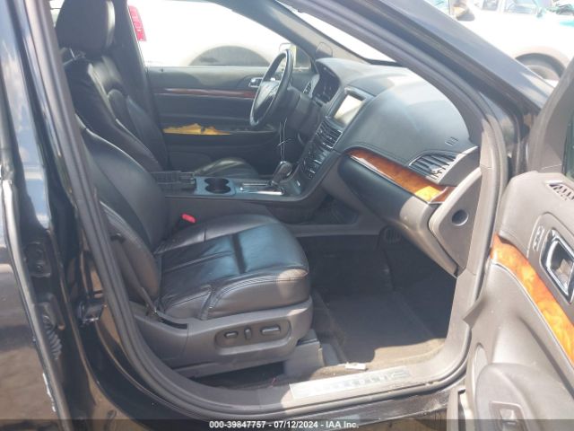 2LMHJ5NK1EBL55983 Lincoln Mkt Livery